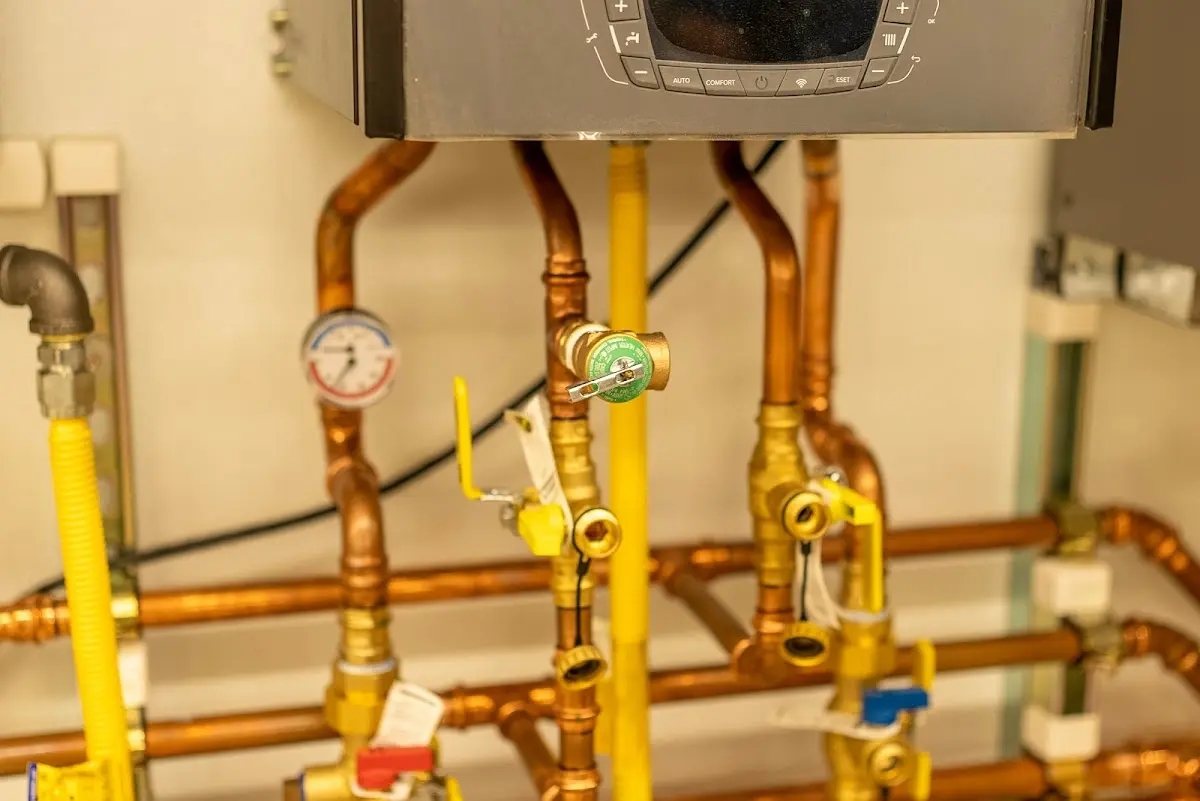 Licensed technician providing Pipe Repair for a homeowner in Burbank